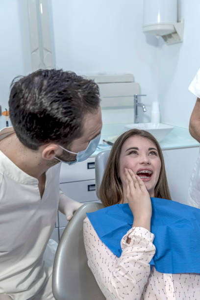 Best Emergency Dentist for Knocked-Out Tooth in Clarendon, TX